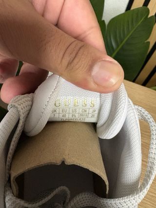 Sapatilhas Guess Brecky Chunky Brancas