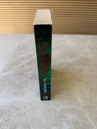 Susurros de A.G Howard.