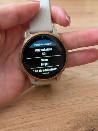 Reloj Garmin Venu Dorado/Beige