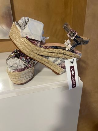 Cuña Mujer Multicolor