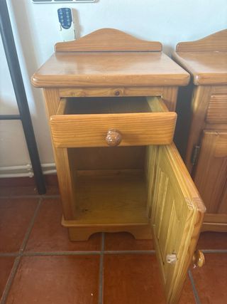 Mesitas de noche de madera (2 unidades)