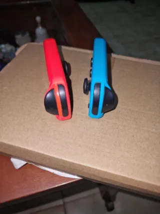 Mandos Joy-Con Nintendo Switch (Rojo y Azul)