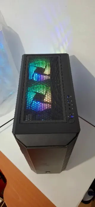 PC Gamer RTX 4060 Ti, i7 10th Gen, 16GB RAM