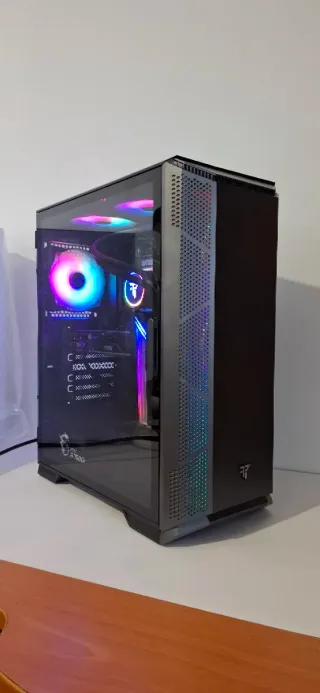 PC Gamer RTX 4060 Ti, i7 10th Gen, 16GB RAM