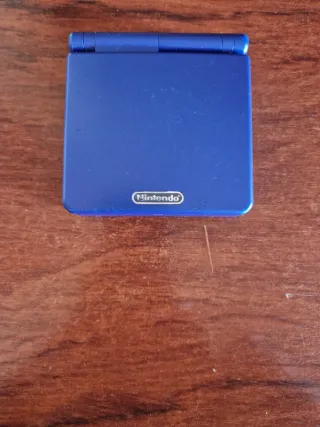 Nintendo Game Boy Advance SP + Sonic