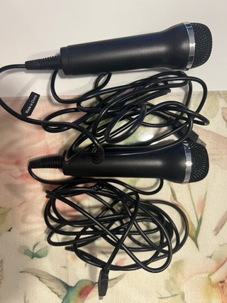 Consola PS4 Negra + Mando Camuflaje