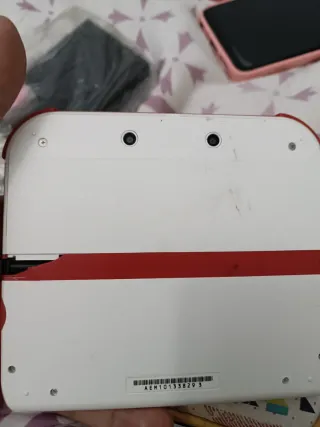 Nintendo 2DS Blanca con juego Pokémon Y