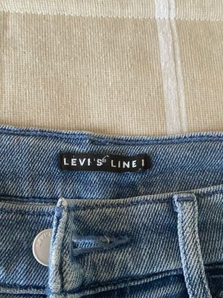 Pantalon chica levis talla 40