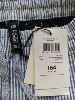 Bermudas niño rayas azul y blanco.Talla 164