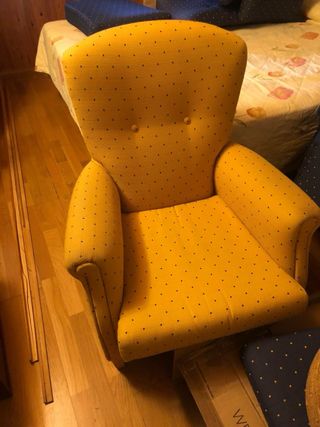 Poltrona da lettura blu o gialla 70x70