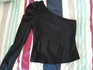 Camiseta con una manga