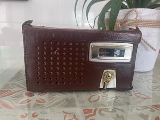 Radio antigua Sanyo Alwave 8S-P2N año 65
