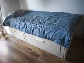 Diván cama IKEA BRIMNES con colchones