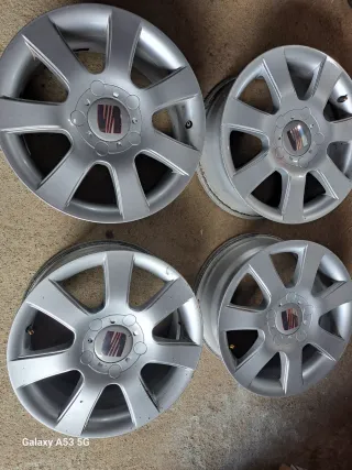 Llantas Seat Plata