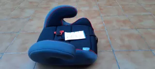 Asiento elevador niño coche