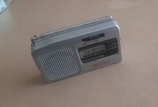 Radio de bolsillo AM/FM vintage