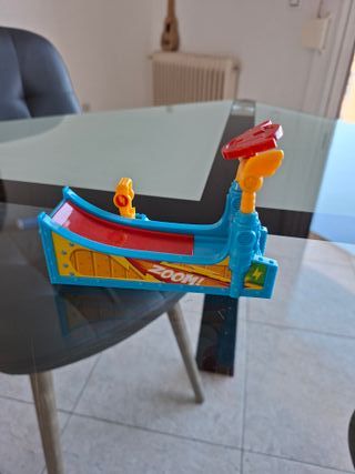 Coche teledirigido, robot y súper sings