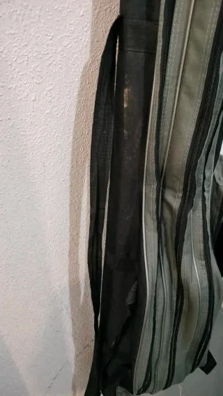 Cañero para tres cañas de pescar