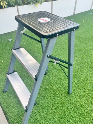 Escalera Altipesa Looki 3 peldaños