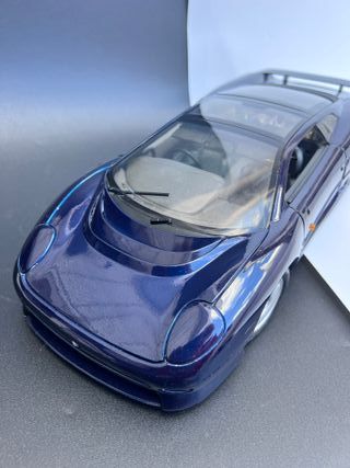 Jaguar XJ220 Maisto 1/12