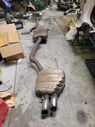 Escape Audi A5 8K0253411 8K0254611AJ