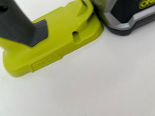 Taladro Ryobi 18V con Batería y Cargador