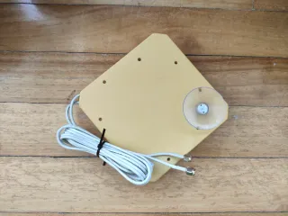 Router vía red móvil 4G y antena 4G