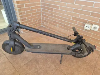 Patinete Xiaomi Mi Electric Scooter Essential
