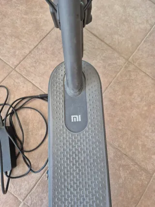 Patinete Xiaomi Mi Electric Scooter Essential