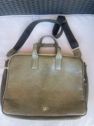 Bolso Parfois verde oliva efecto piel cocodrilo