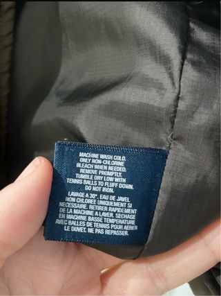 Plumífero Ralph Lauren Verde Oliva y azul oscuro.