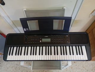 Teclado Yamaha PSR-E383 + Bolsa