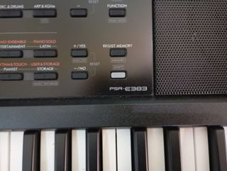 Teclado Yamaha PSR-E383 + Bolsa