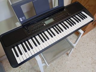 Teclado Yamaha PSR-E383 + Bolsa