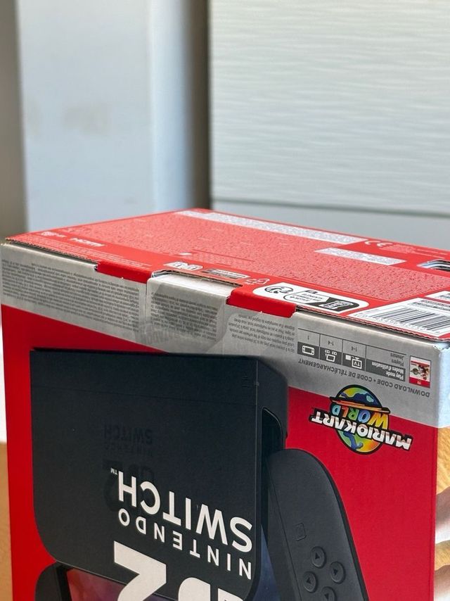 SELLADA Nintendo Switch 2 + Mario Kart World