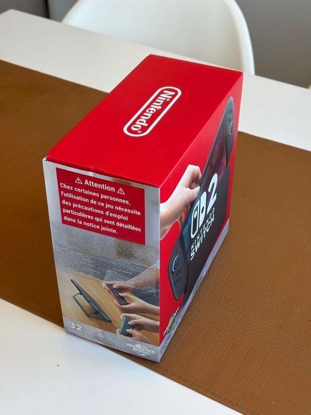 SELLADA Nintendo Switch 2 + Mario Kart World