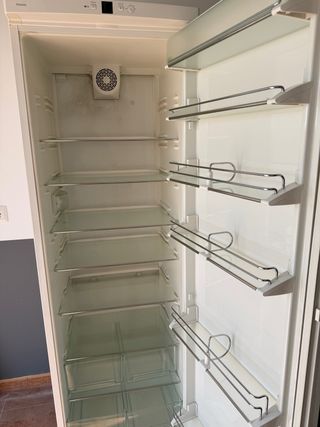 Nevera Liebherr 1.84m x 60cm