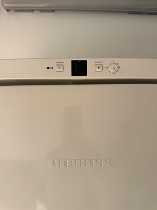 Nevera Liebherr 1.84m x 60cm