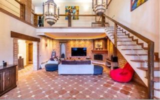 ALQUILER DE VILLA !!!