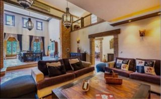 ALQUILER DE VILLA !!!