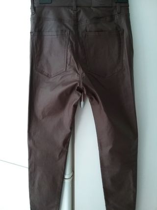 Pantalón Stradivarius marrón mujer Talla 36