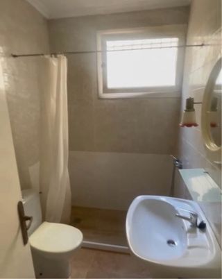 Alquilo habitación para pareja con baño propio