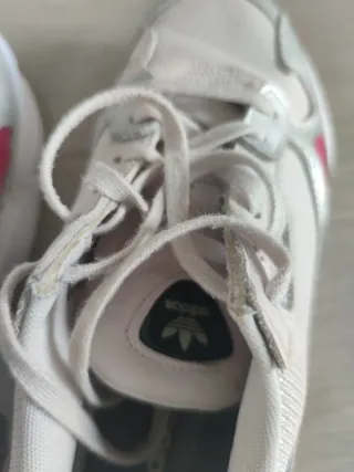Zapatillas Adidas  falcon plateadas, talla38 2/3