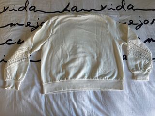 Jersey blanco con encaje