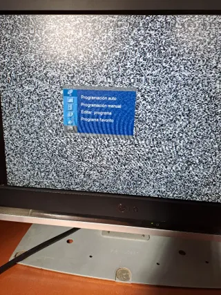 Televisión LG 17 + TDT + Mando y Cables