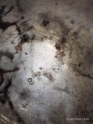 Vaso d'argento con base in pietra