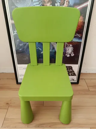 Silla infantil verde Ikea