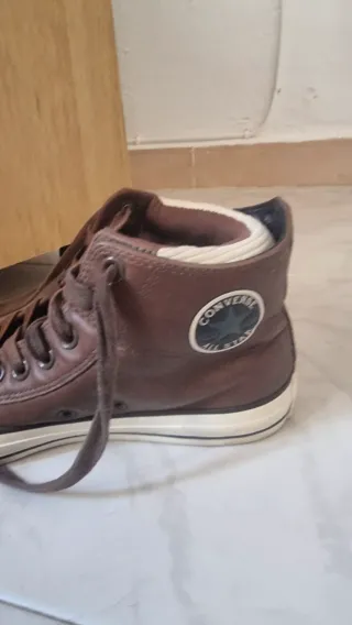 Zapatillas altas de cuero marrones