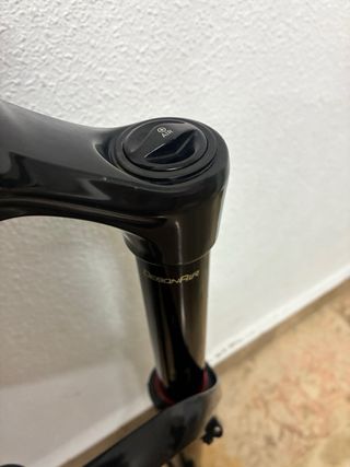 HORQUILLA ROCKSHOX LYRIK SELECT CARGADOR RC 29"