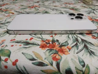 iPhone 16 Pro Max Plata, Como Nuevo